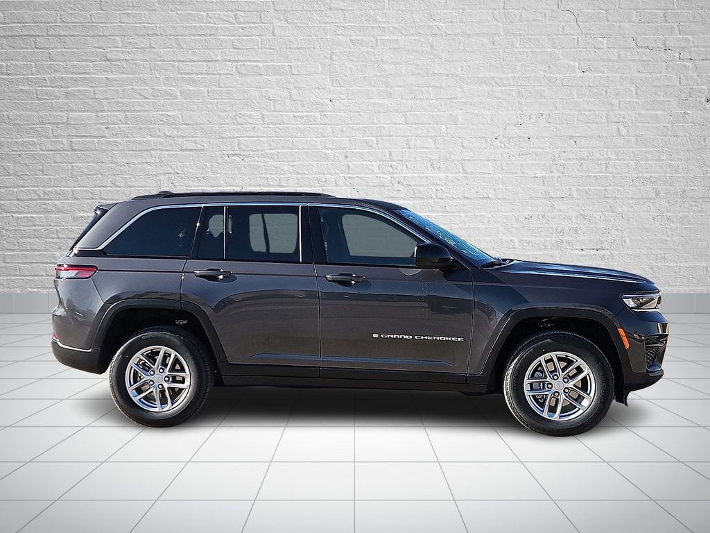 New 2026 Jeep Grand Cherokee Laredo AWD/4WD image 5