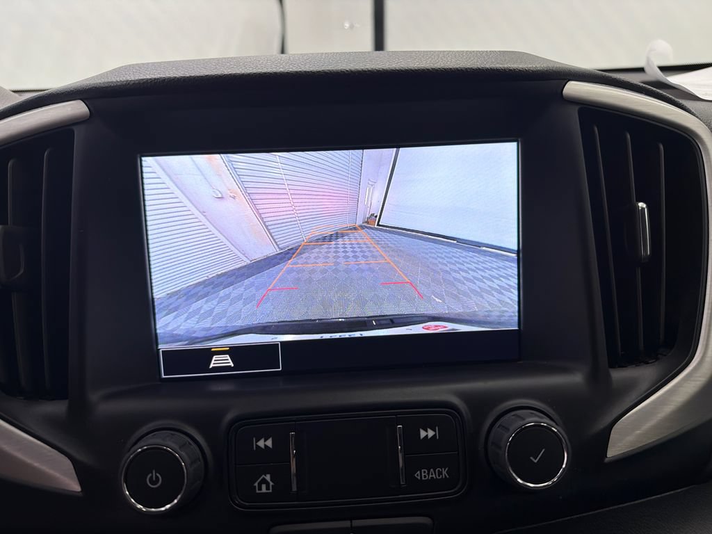 Used 2024 GMC Terrain SLT AWD/4WD image 30