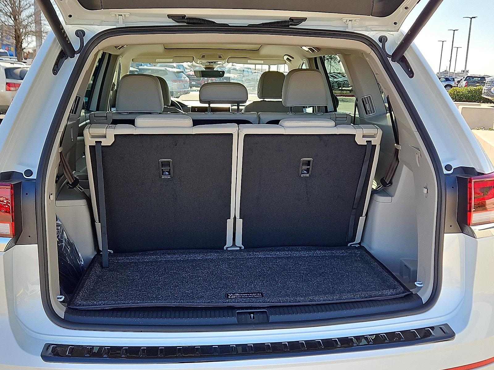 New 2026 Volkswagen Atlas SEL Premium R-Line image 8