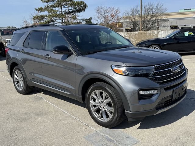 Certified 2023 Ford Explorer XLT w/ Equipment Group 202A AWD/4WD image 6