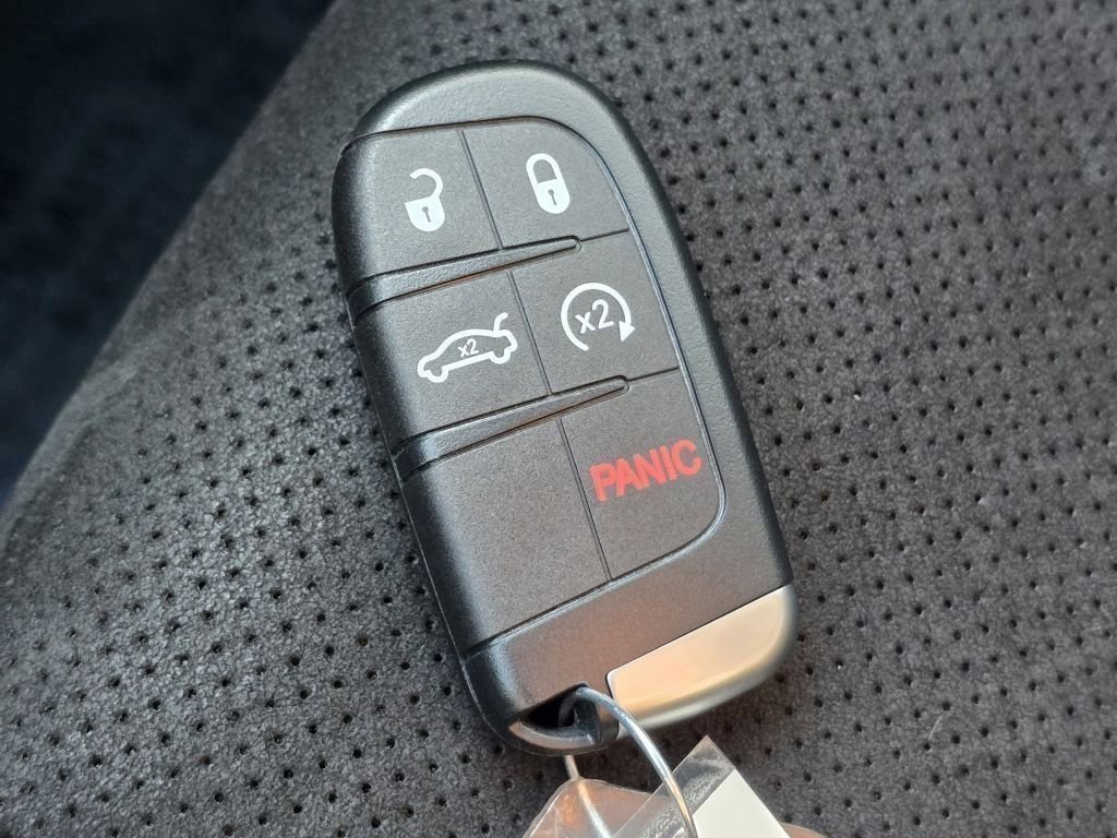 Used 2021 Dodge Durango GT image 32