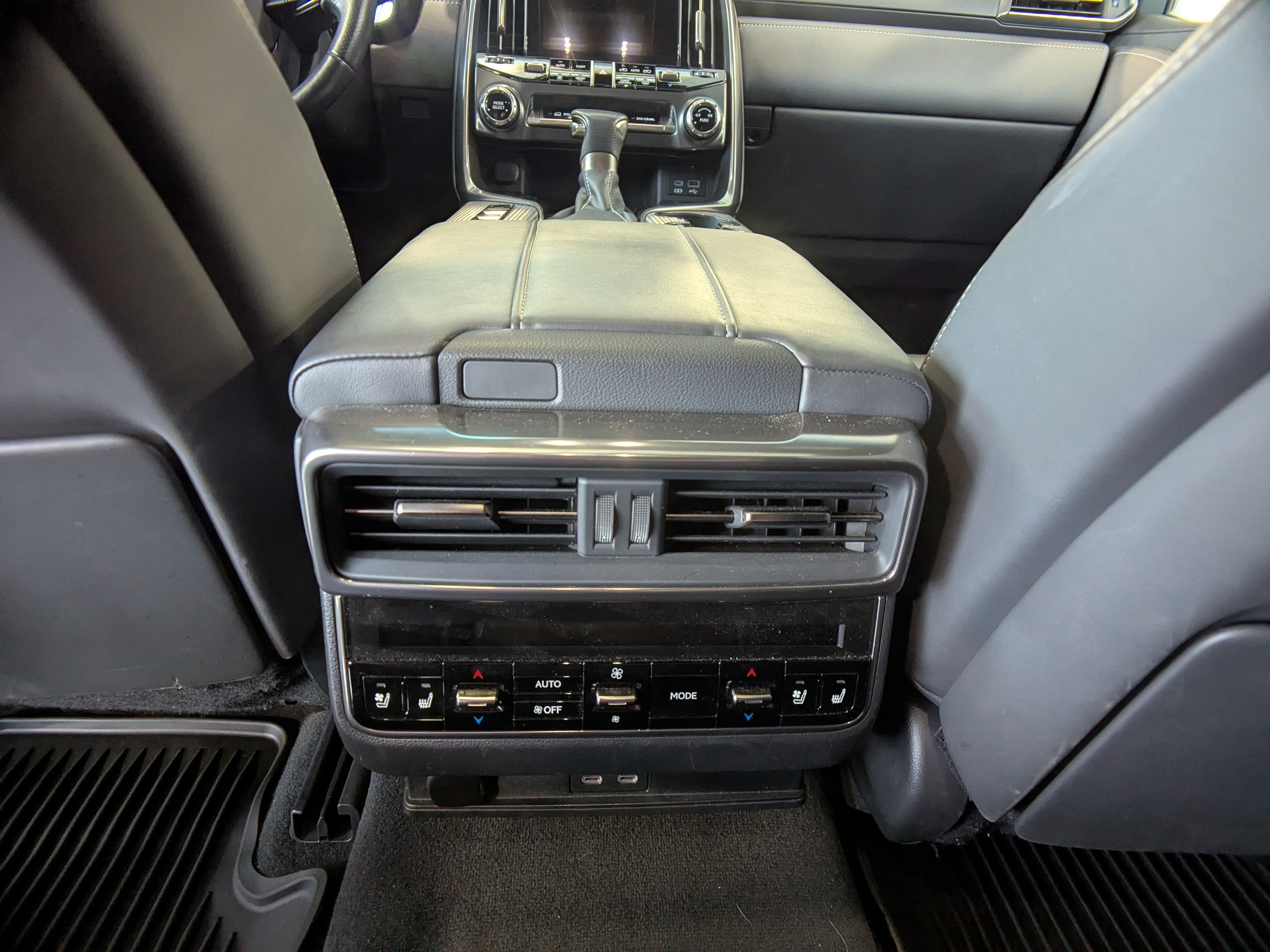 Used 2024 Lexus LX 600 F Sport AWD/4WD image 16
