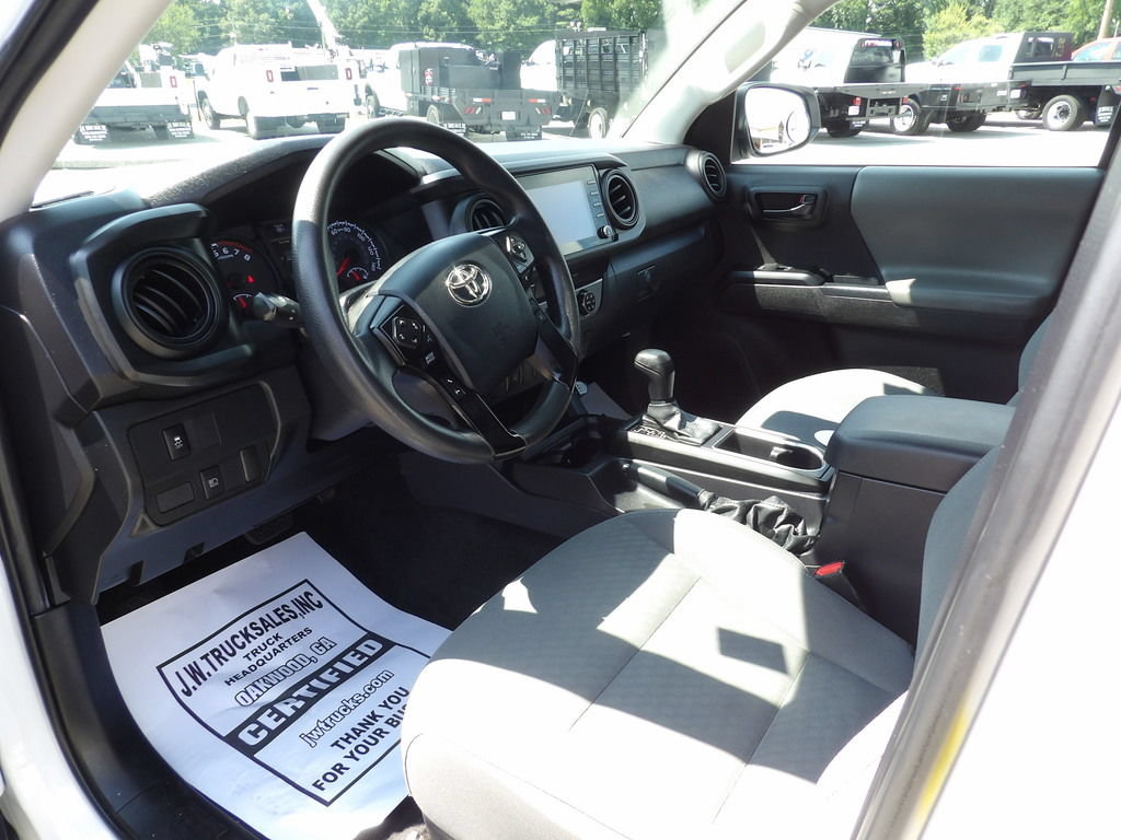 Used 2023 Toyota Tacoma SR RWD image 16