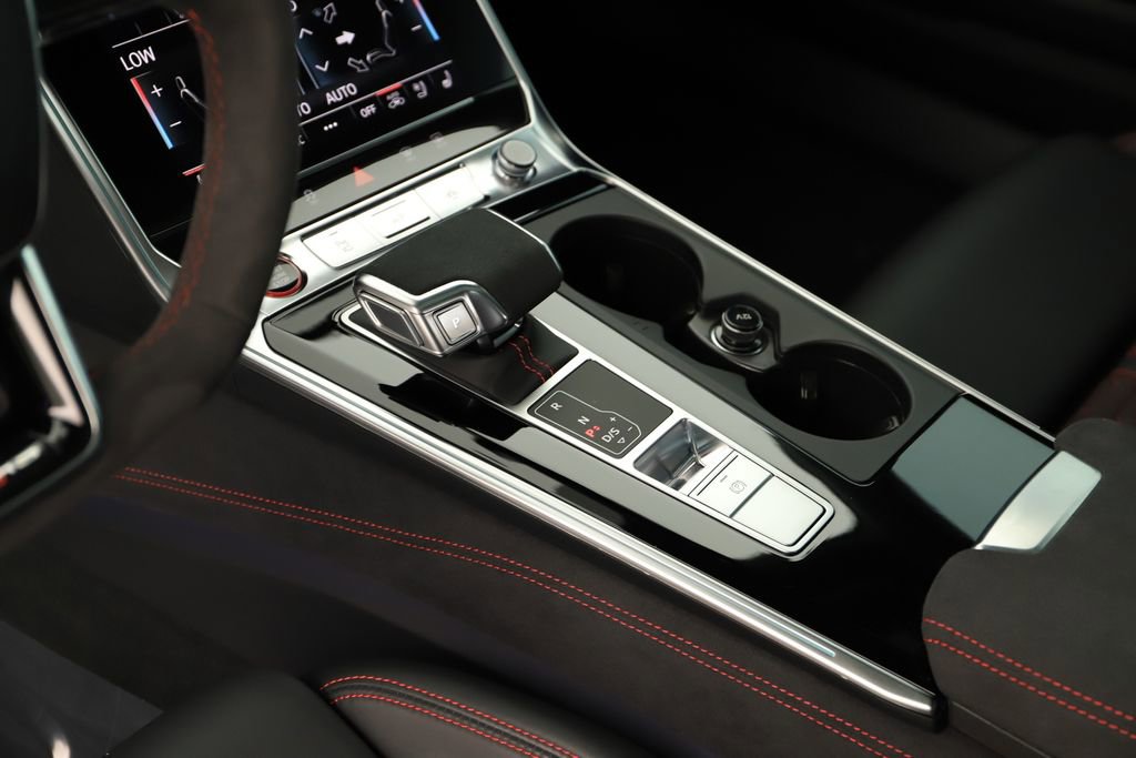 Used 2024 Audi RS 7 Performance w/ Black Optic Package AWD/4WD image 17