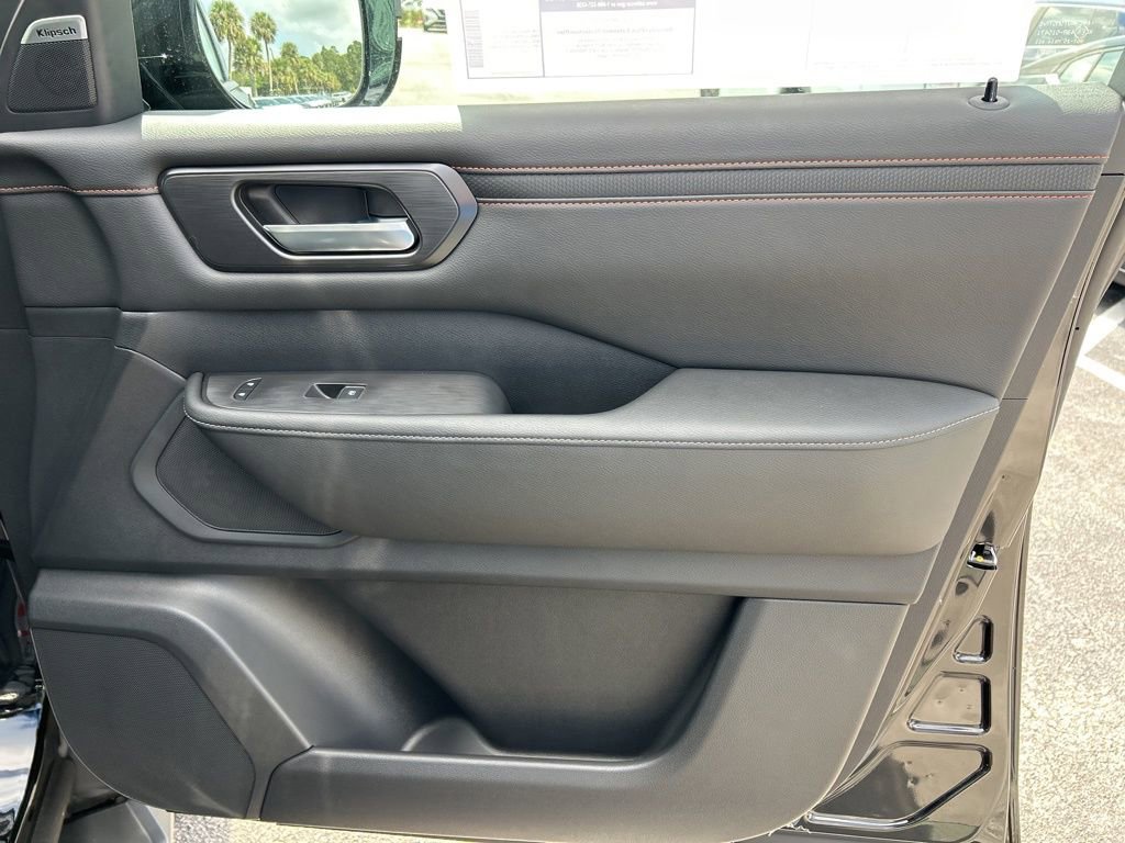 New 2025 Nissan Armada PRO-4X w/ Pro-4X Premium Package image 38