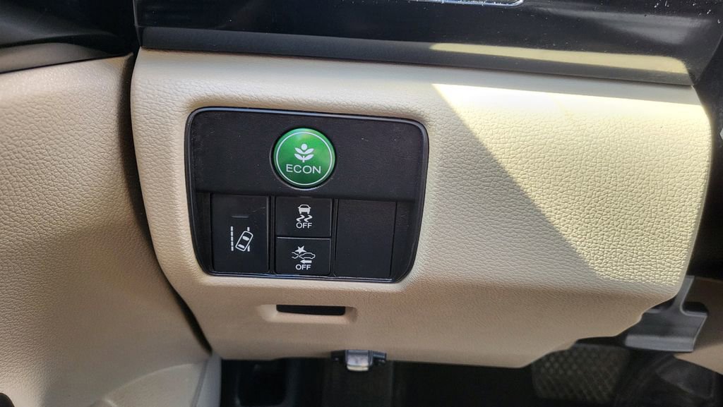 Used 2016 Honda Accord LX image 32