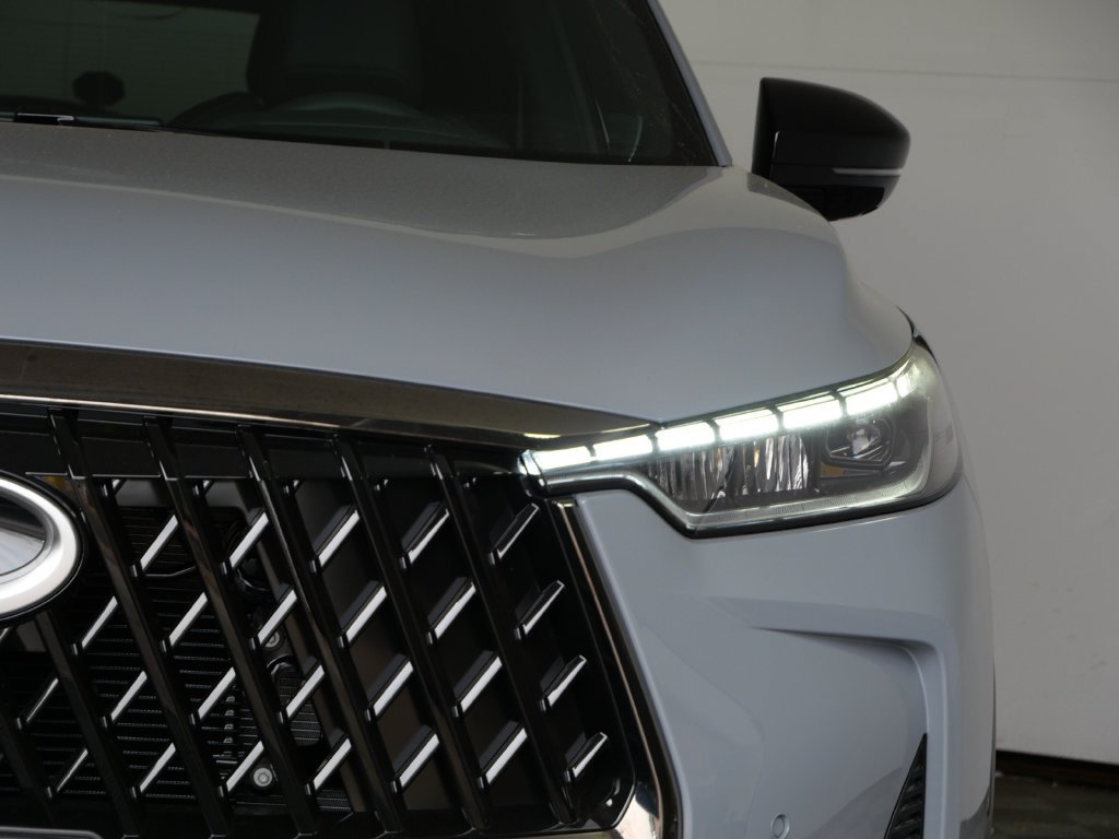 New 2027 INFINITI QX60 Sport w/ Dark Cargo Package AWD/4WD image 9