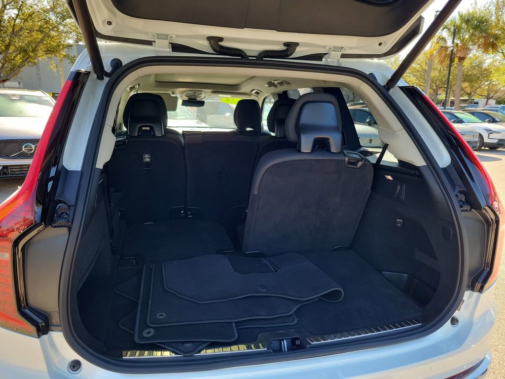 Certified 2025 Volvo XC90 B5 Plus image 15