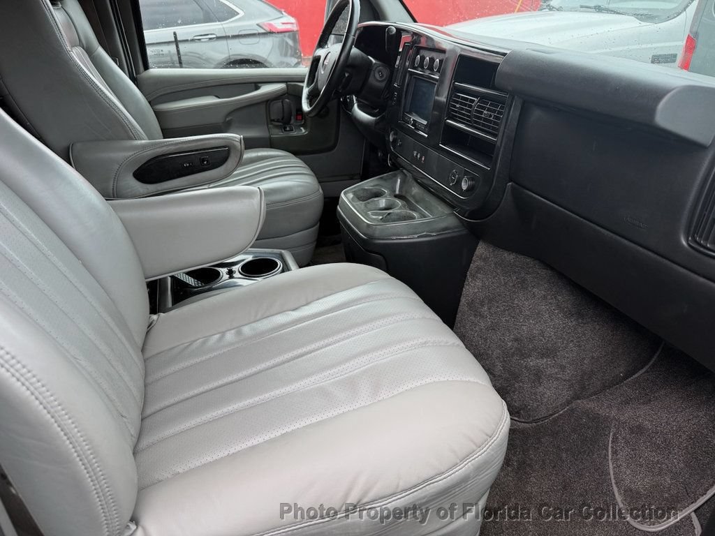 Used 2013 GMC Savana 1500 RWD image 9