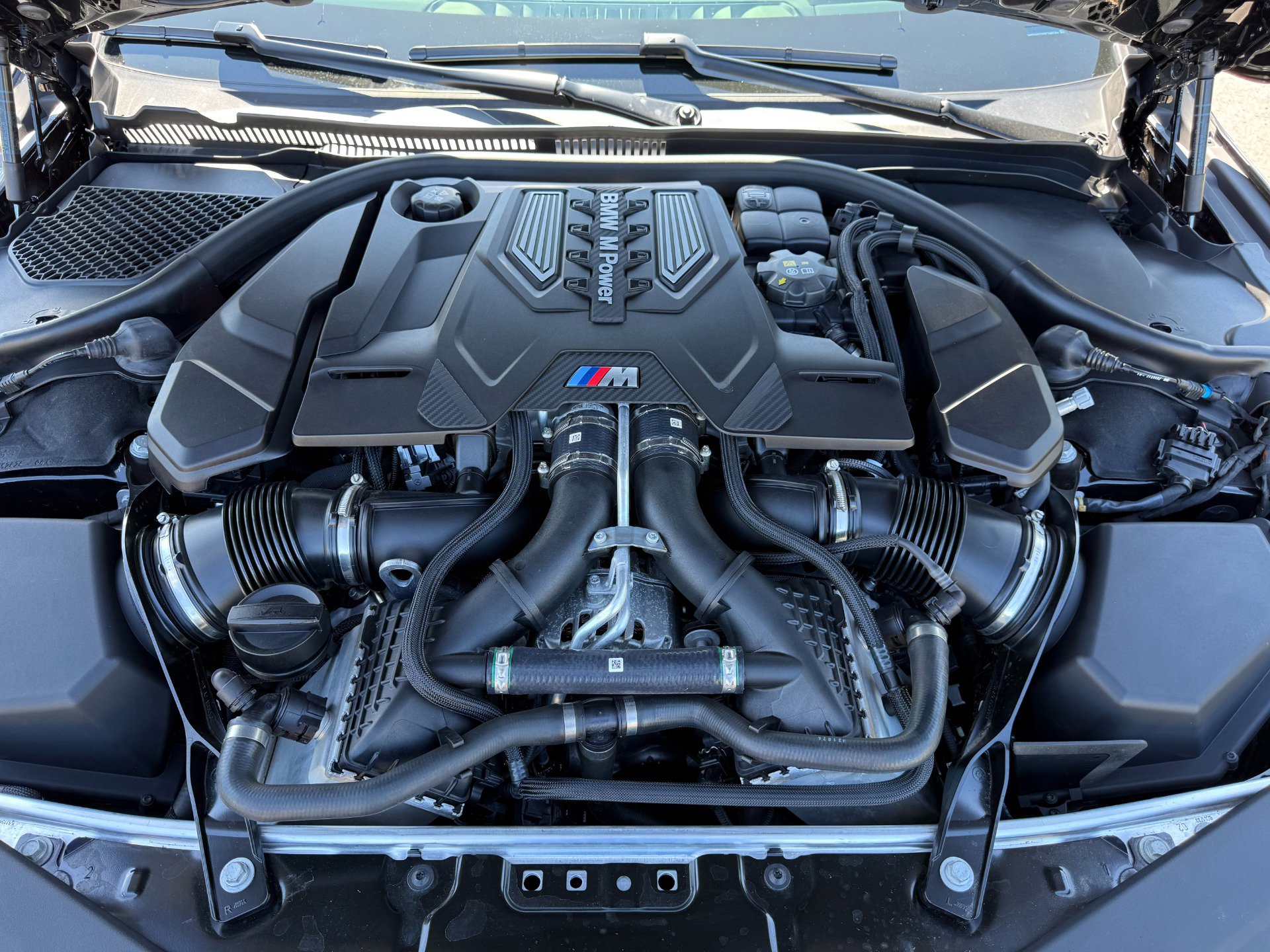 Used 2025 BMW M8 Competition image 57