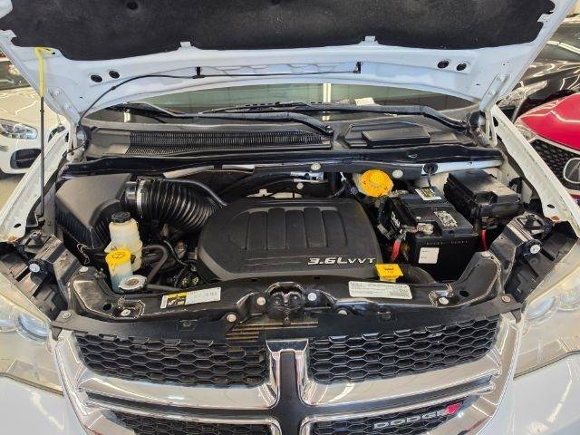 Used 2016 Dodge Grand Caravan SE w/ Quick Order Package 29E SE FWD image 36