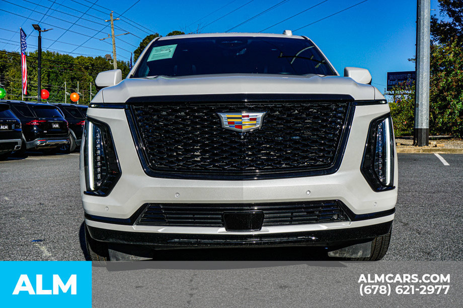 Used 2025 Cadillac Escalade ESV Sport Platinum AWD/4WD image 9