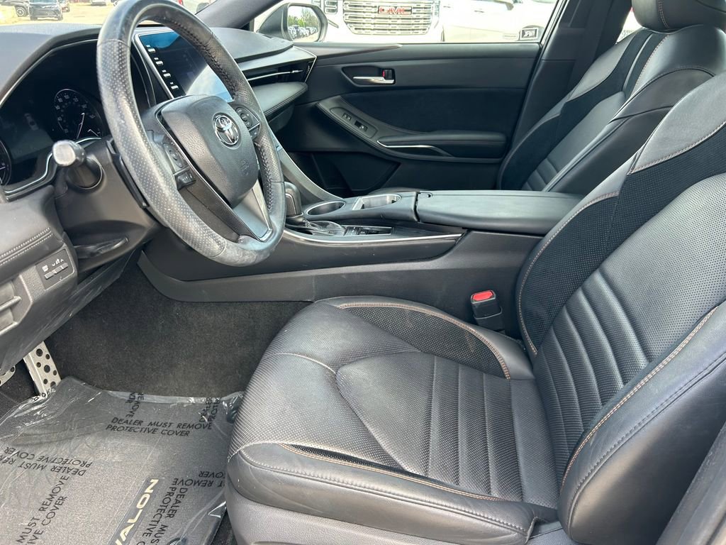 Used 2019 Toyota Avalon XSE image 11
