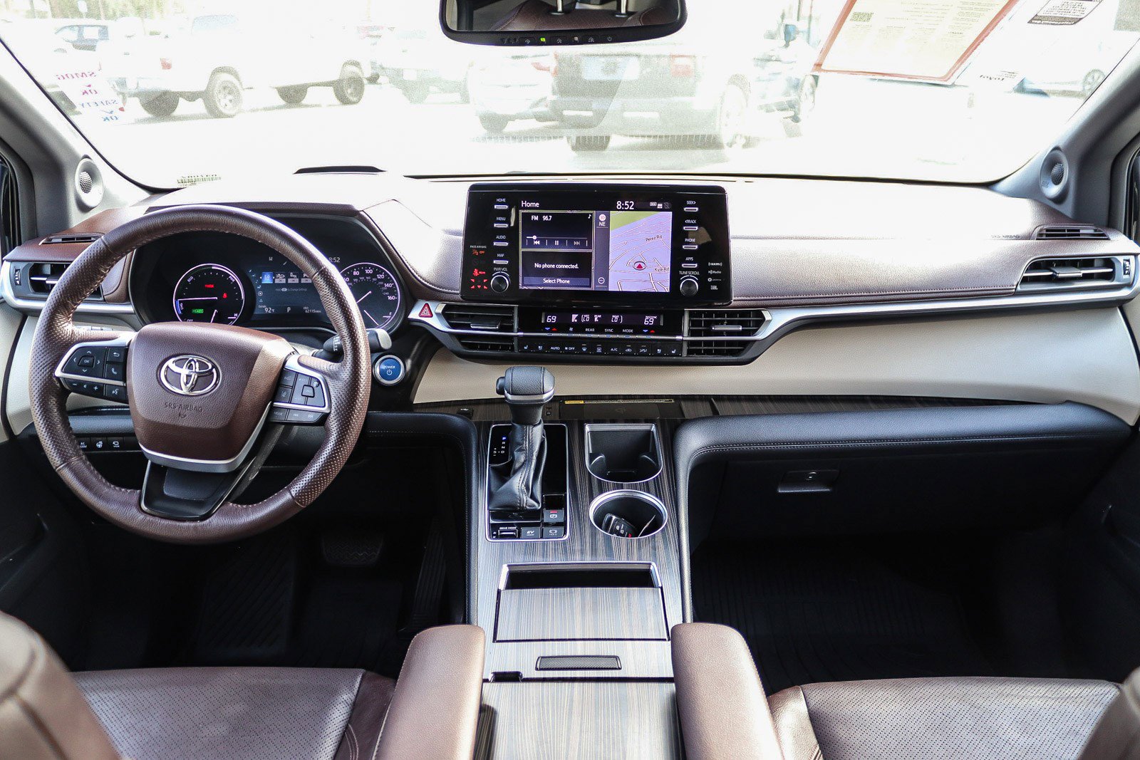 Certified 2022 Toyota Sienna Platinum image 13