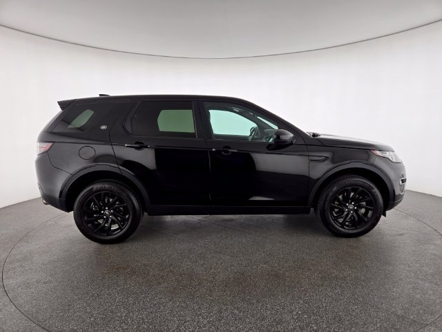 Used 2019 Land Rover Discovery Sport HSE AWD/4WD image 6