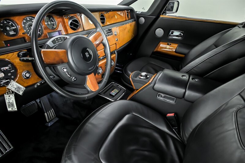 Used 2008 Rolls-Royce Phantom Drophead Coupe RWD image 20