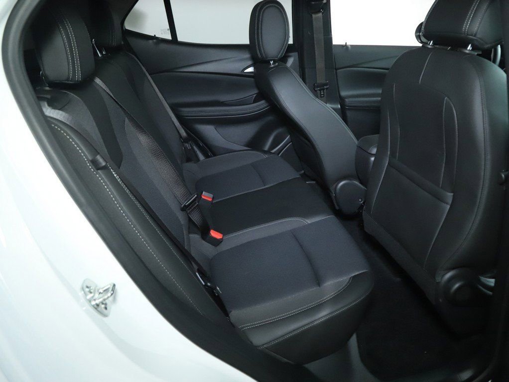 Used 2025 Buick Encore GX Preferred image 32