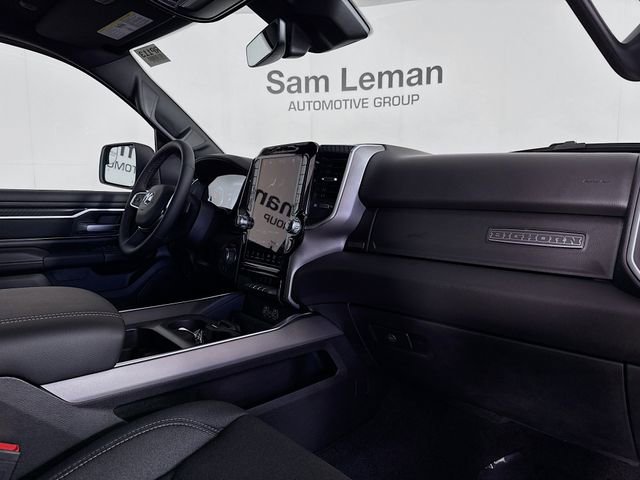 New 2026 RAM 1500 4x4 Crew Cab image 28