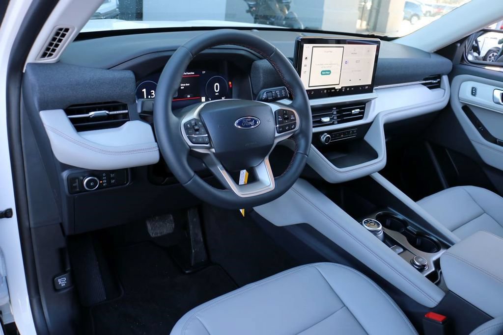 New 2026 Ford Explorer Active w/ Active Comfort Package RWD image 15
