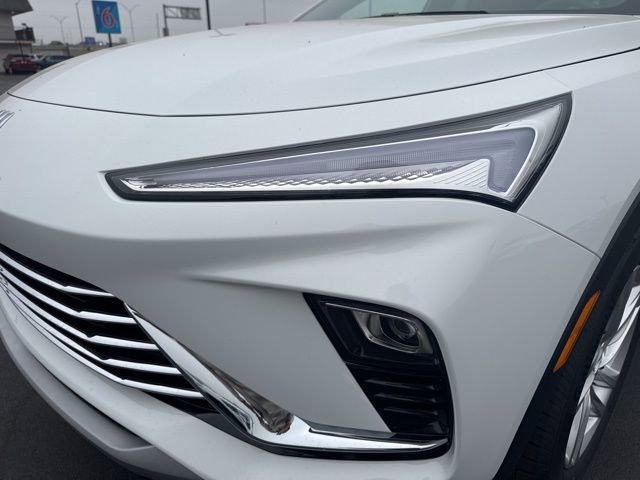 New 2026 Buick Envista Sport Touring FWD image 18