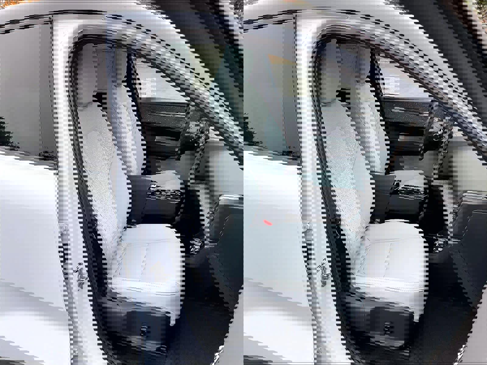 New 2026 Volvo EX30 Ultra w/ Climate Package image 31