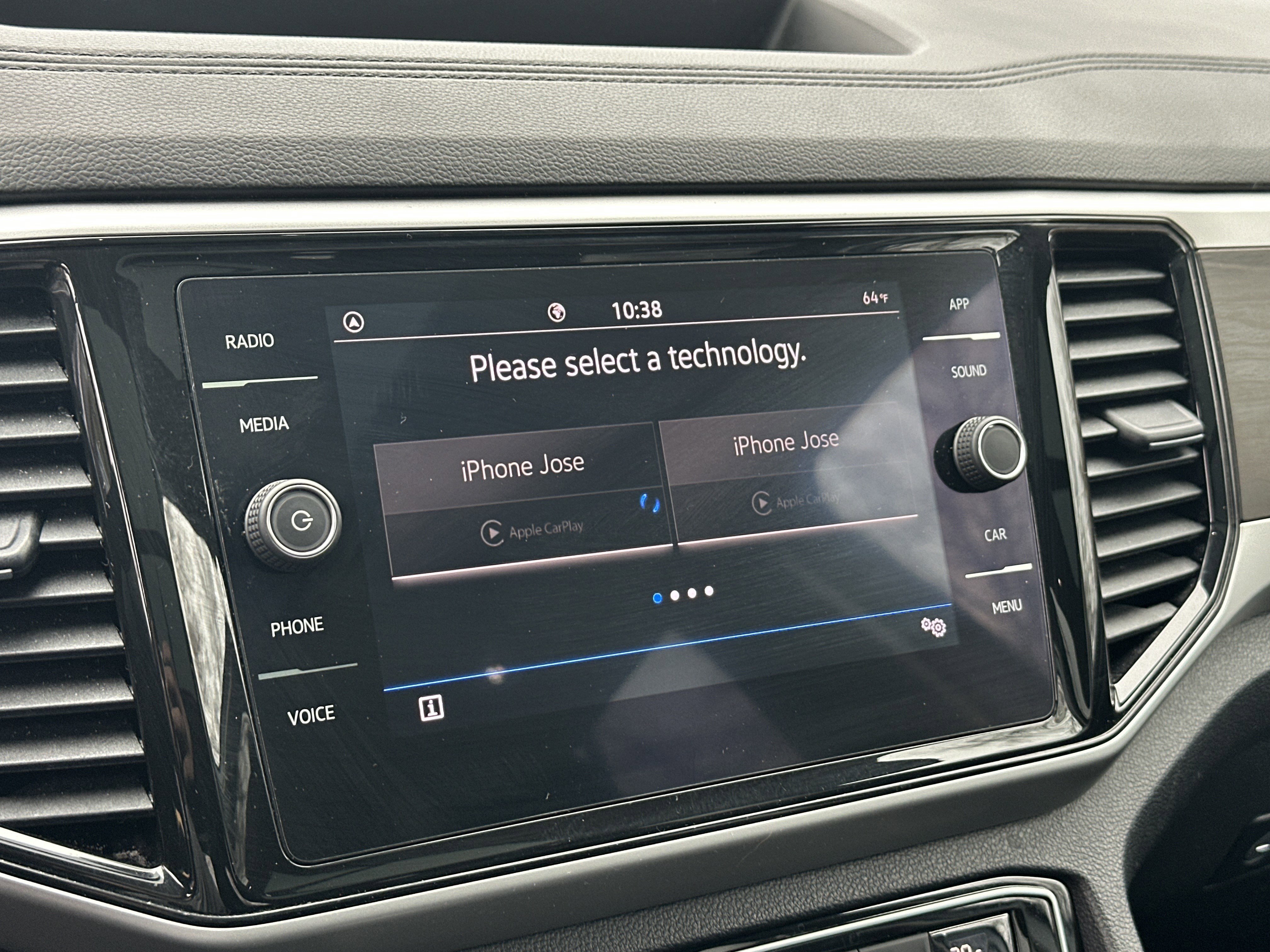 Used 2022 Volkswagen Atlas SE w/ Panoramic Sunroof Package image 24