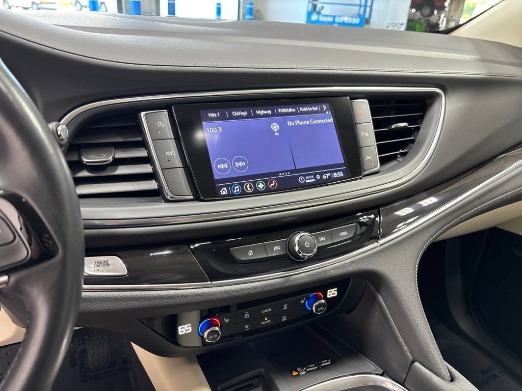 Used 2023 Buick Enclave Essence AWD/4WD image 16