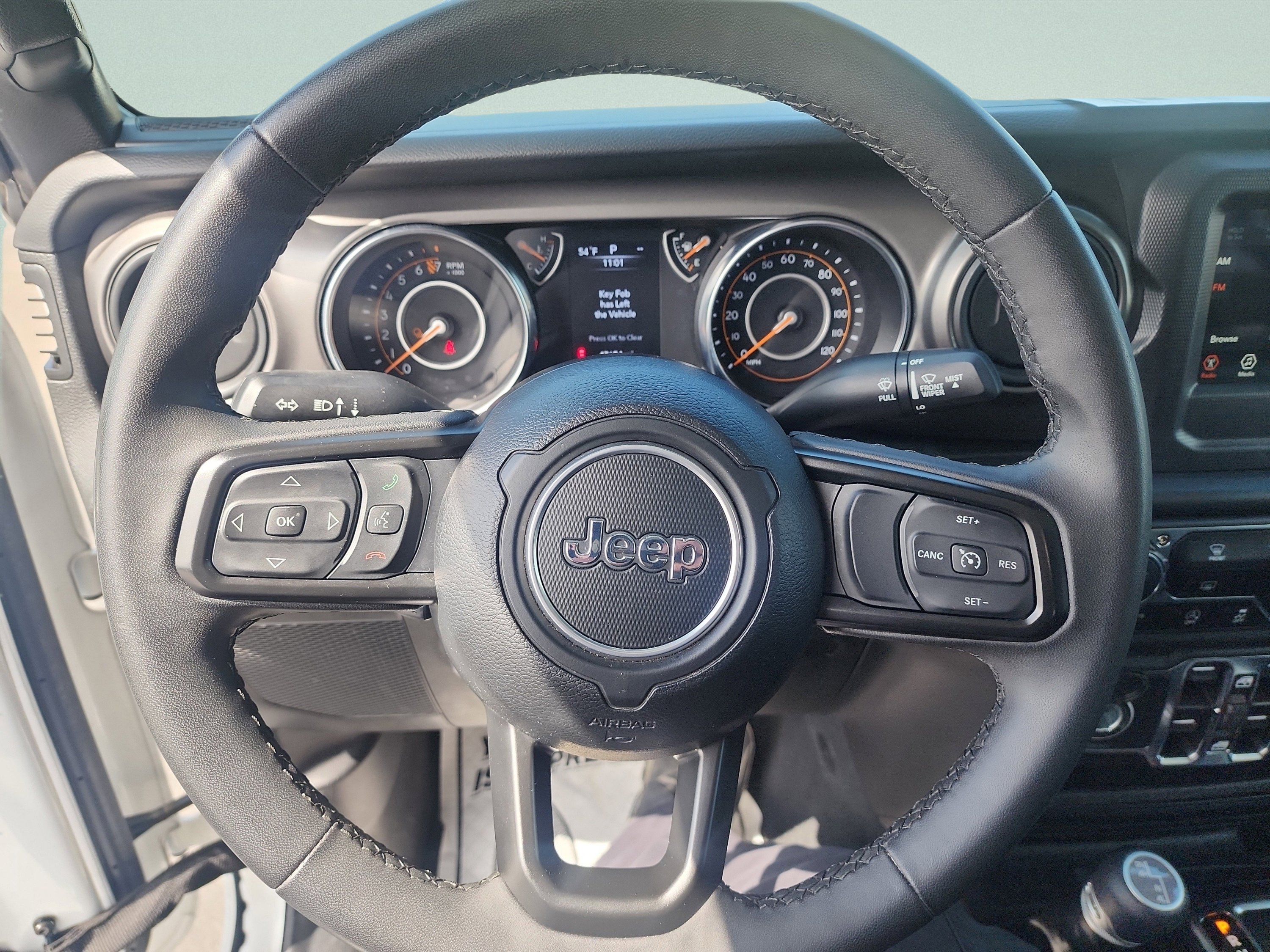 Used 2023 Jeep Gladiator Sport image 34