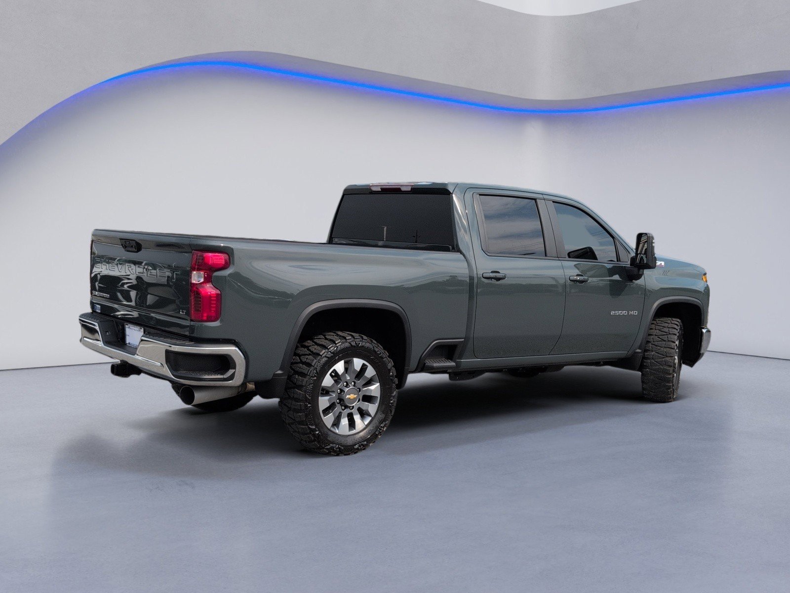 Used 2026 Chevrolet Silverado 2500 LT AWD/4WD image 4