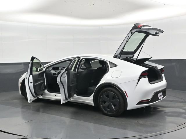 Used 2025 Toyota Prius LE FWD image 47