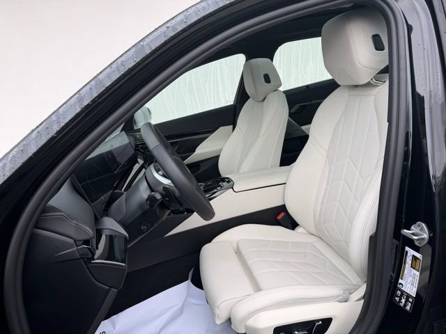 Used 2026 BMW 530i xDrive w/ Executive Package image 10