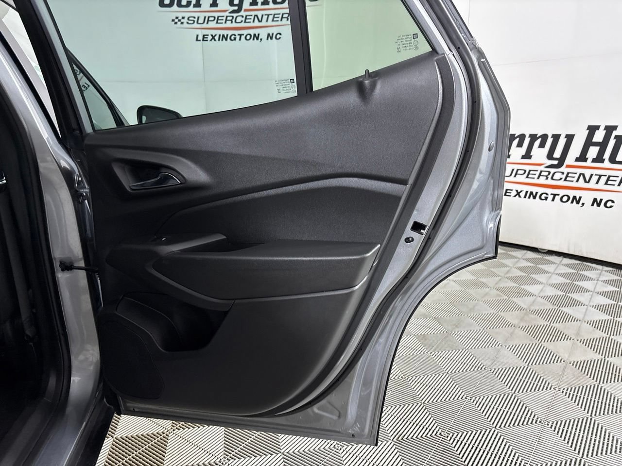 Used 2024 Chevrolet Trax LS w/ Driver Confidence Package FWD image 25
