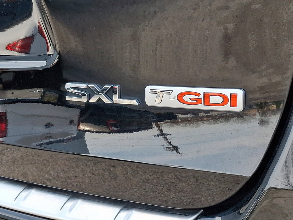 Used 2016 Kia Sorento SX w/ SXL Technology Package image 16