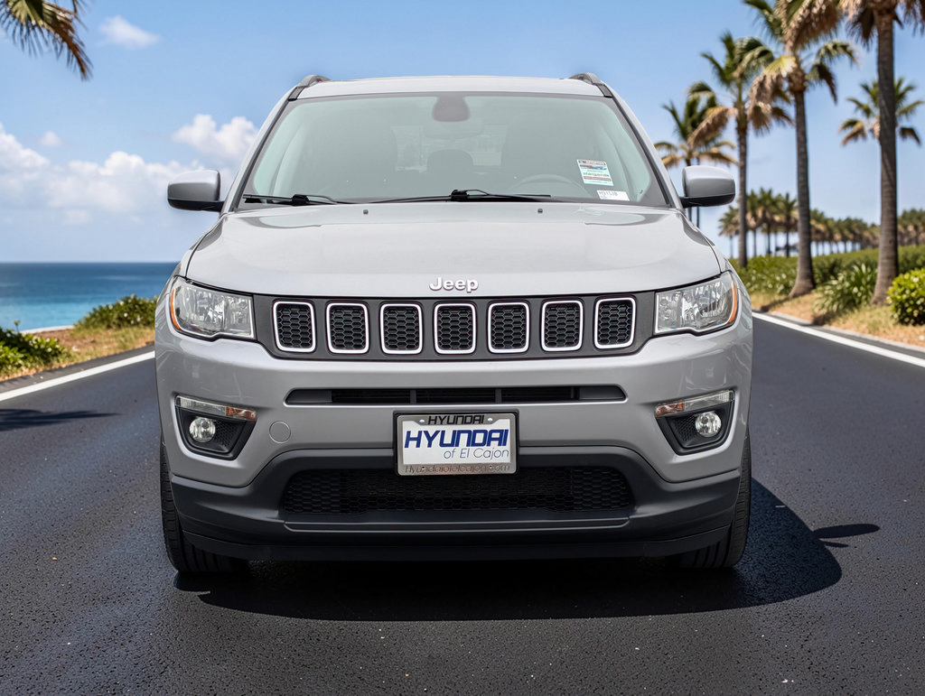 Used 2020 Jeep Compass Latitude w/ Safety & Security Group FWD image 4