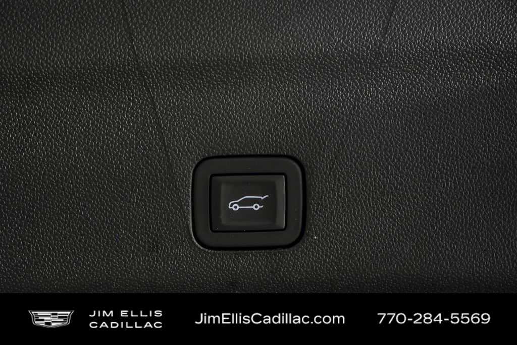 Used 2025 Cadillac Escalade Luxury image 34