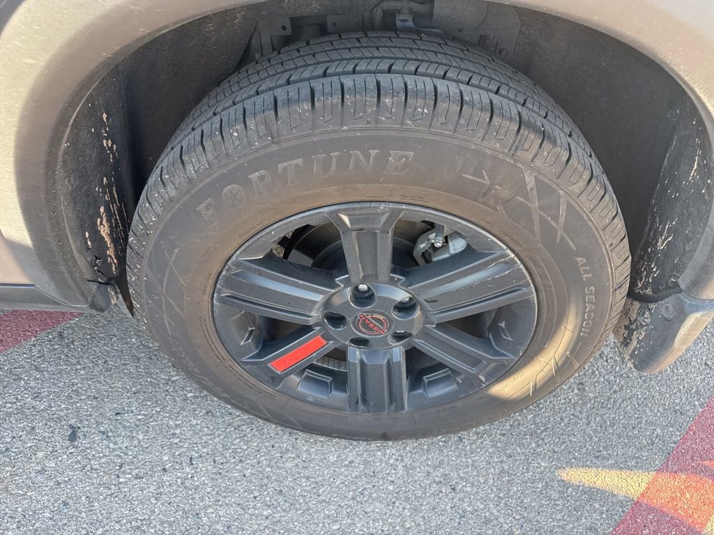 Used 2025 Nissan Rogue SV image 22