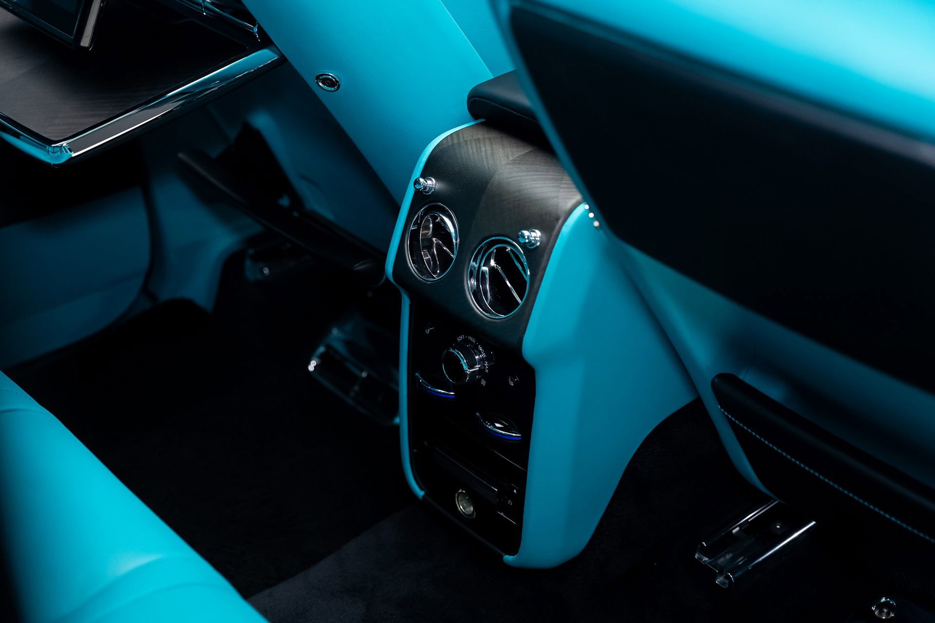 Used 2019 Rolls-Royce Cullinan AWD/4WD image 79