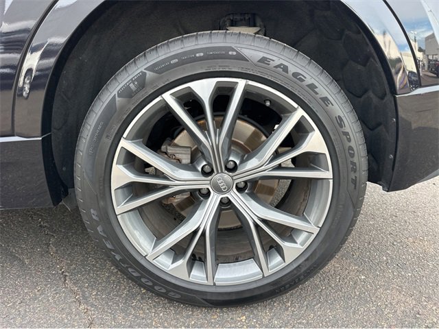 Used 2020 Audi Q8 Premium w/ Black Optic Package image 13