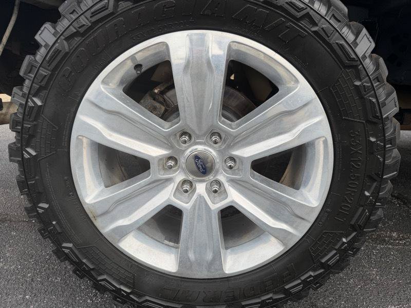 Used 2011 Ford F150 XLT w/ XLT Chrome Pkg AWD/4WD image 19