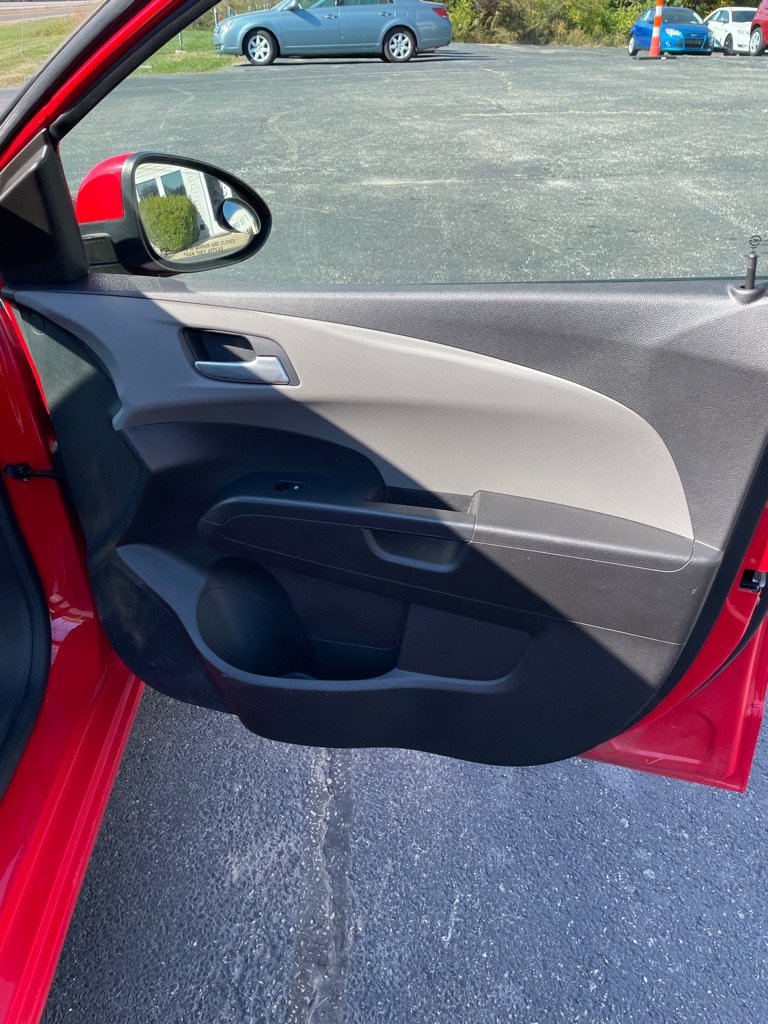 Used 2015 Chevrolet Sonic LTZ FWD image 22