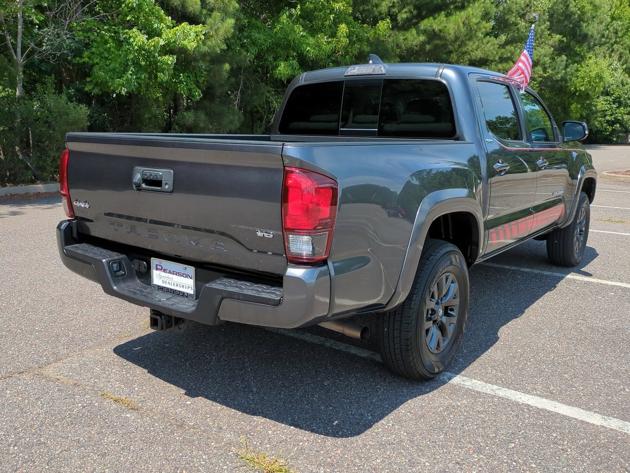 Used 2023 Toyota Tacoma SR5 w/ Technology Package AWD/4WD image 4