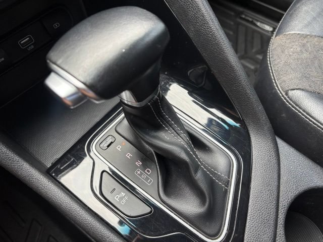 Used 2022 Kia Niro LXS FWD image 23