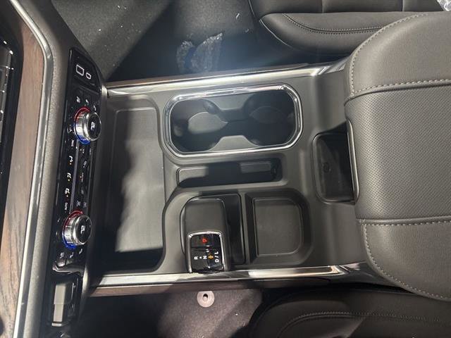 New 2025 GMC Sierra 1500 SLT w/ SLT Premium Plus Package image 18