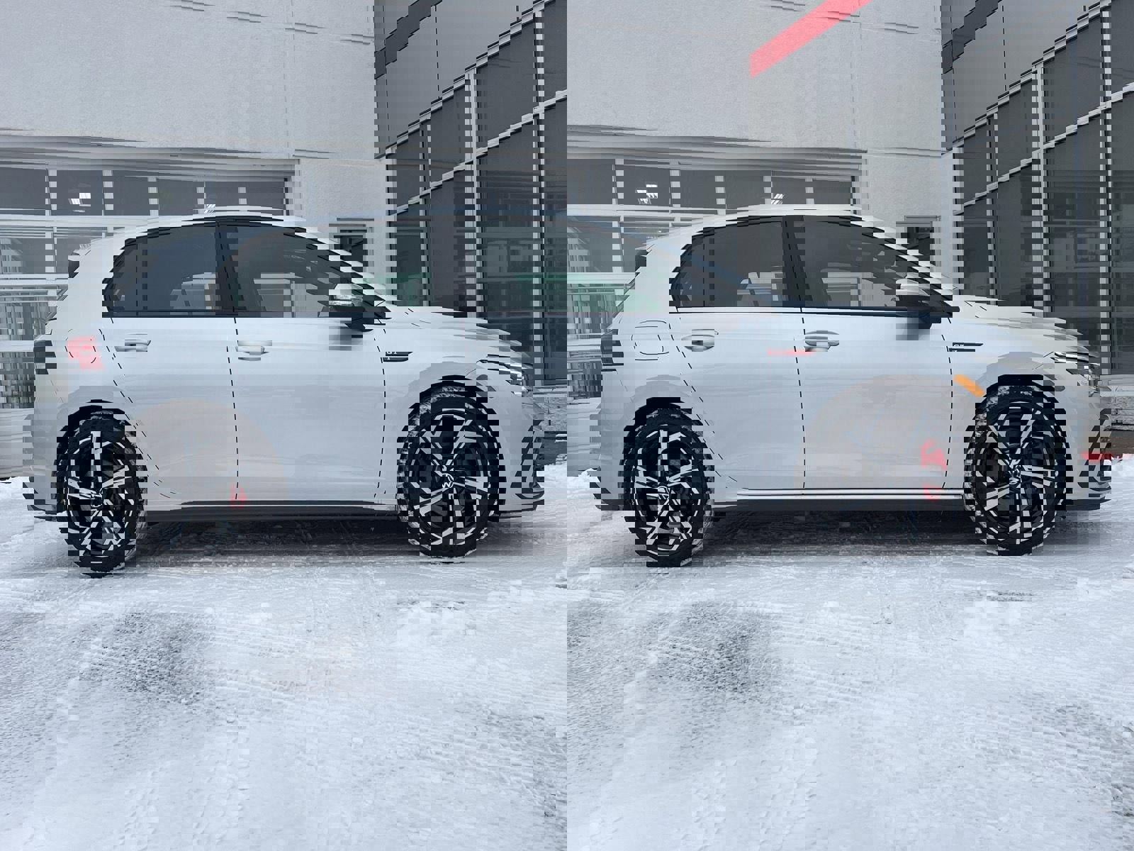 Used 2024 Volkswagen GTI SE image 11