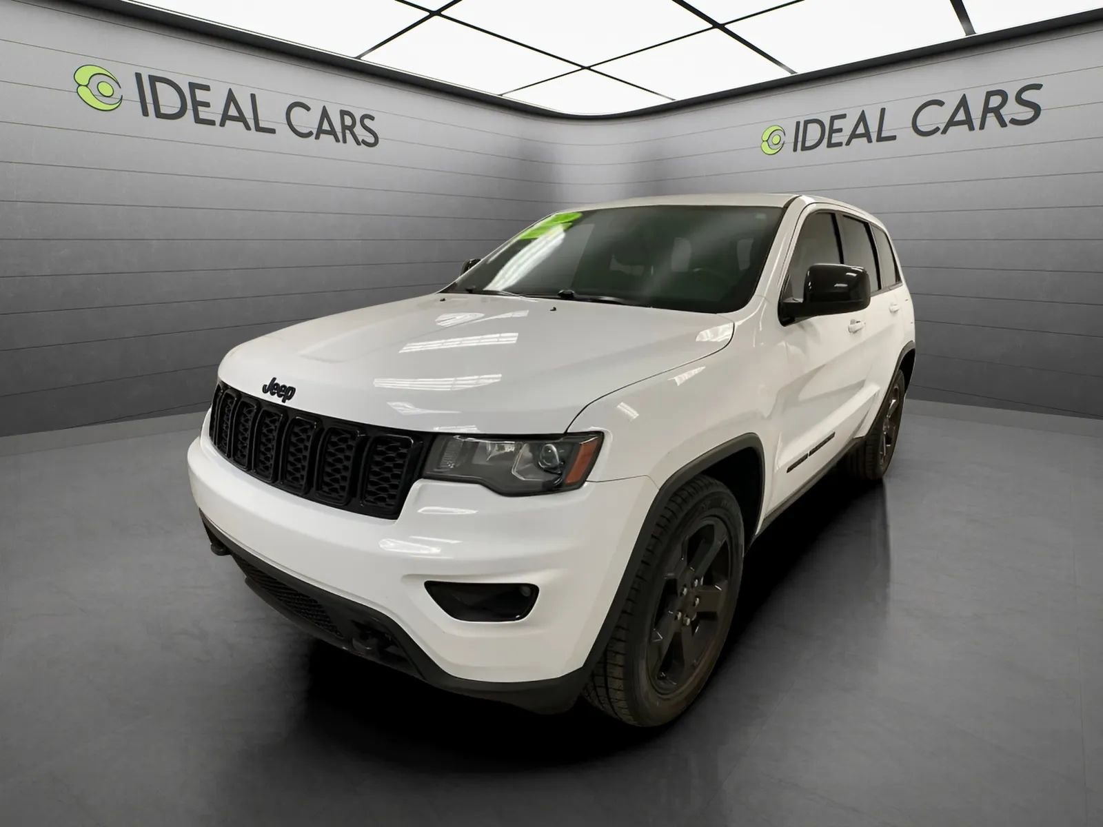Used 2020 Jeep Grand Cherokee Laredo