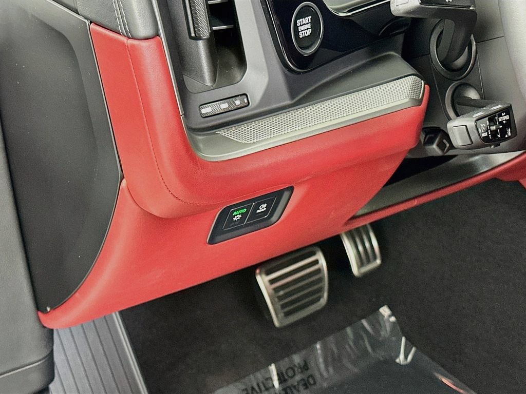New 2026 Porsche Cayenne S AWD/4WD image 11