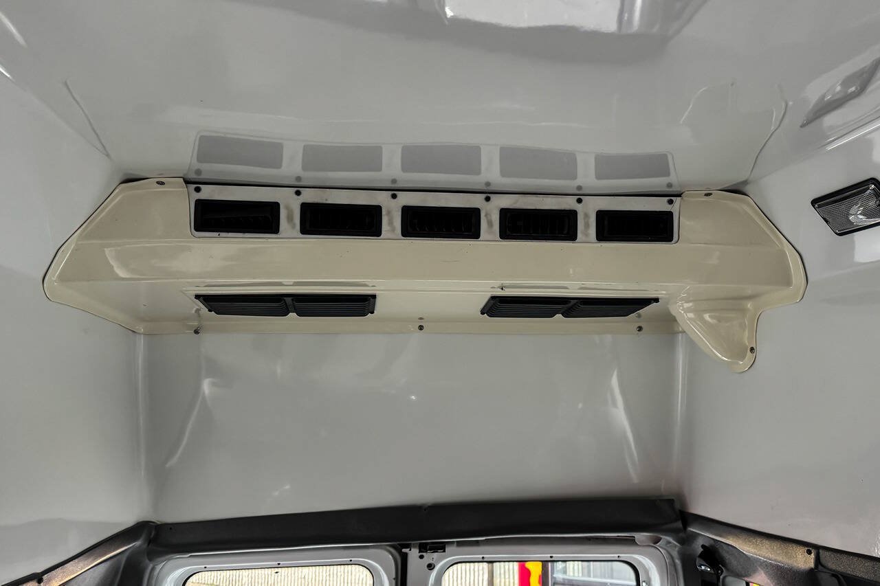 Used 2014 Ford E-350 and Econoline 350 Extended Super Duty w/ Power Group RWD image 29