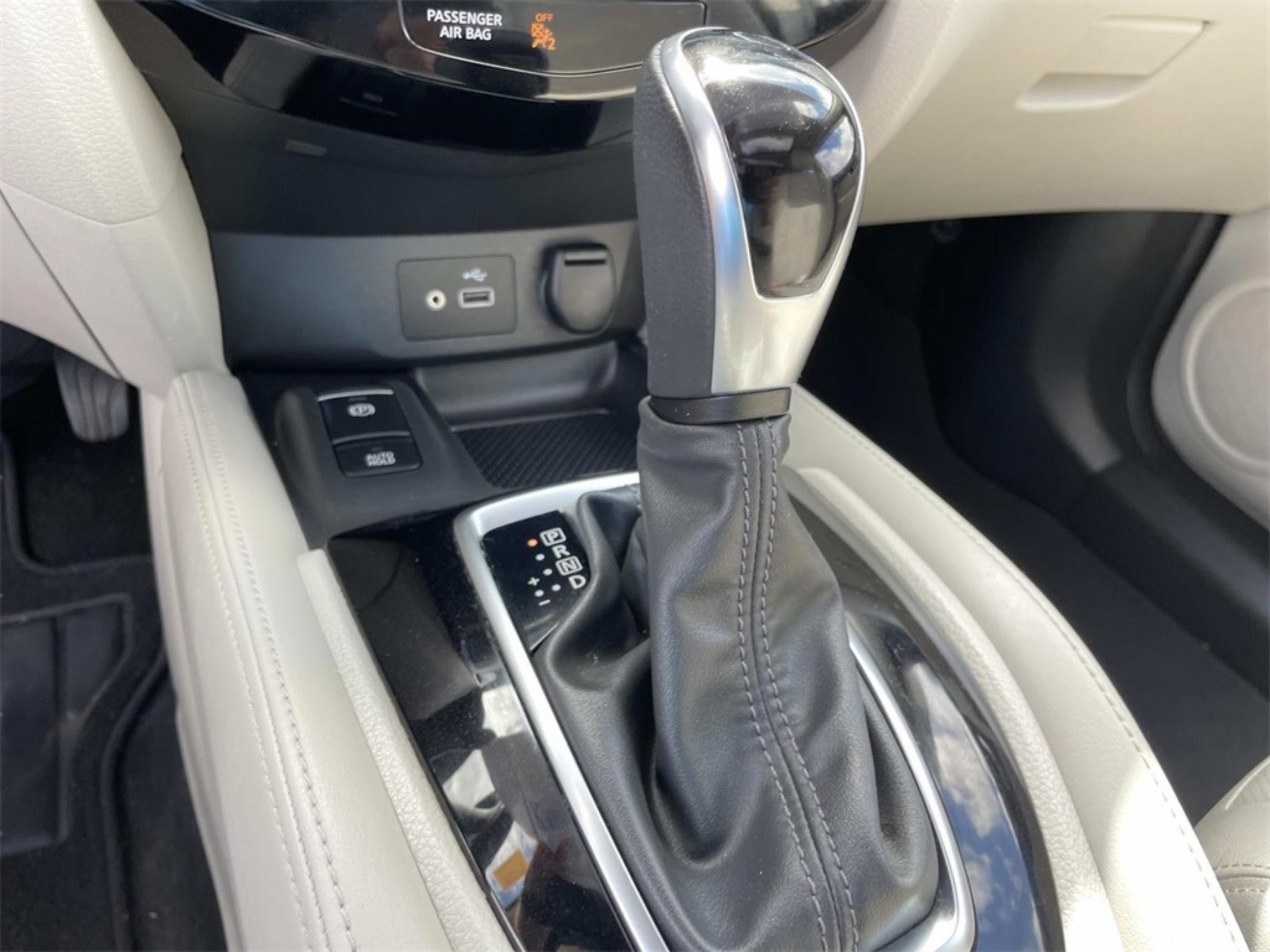 Used 2019 Nissan Rogue Sport SL w/ Premium Package image 21