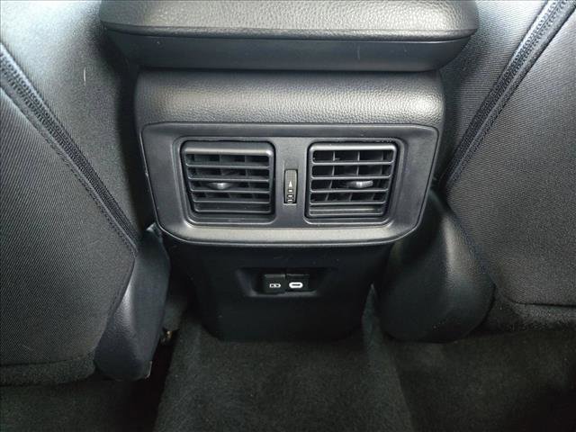 Used 2025 Toyota RAV4 XLE image 16