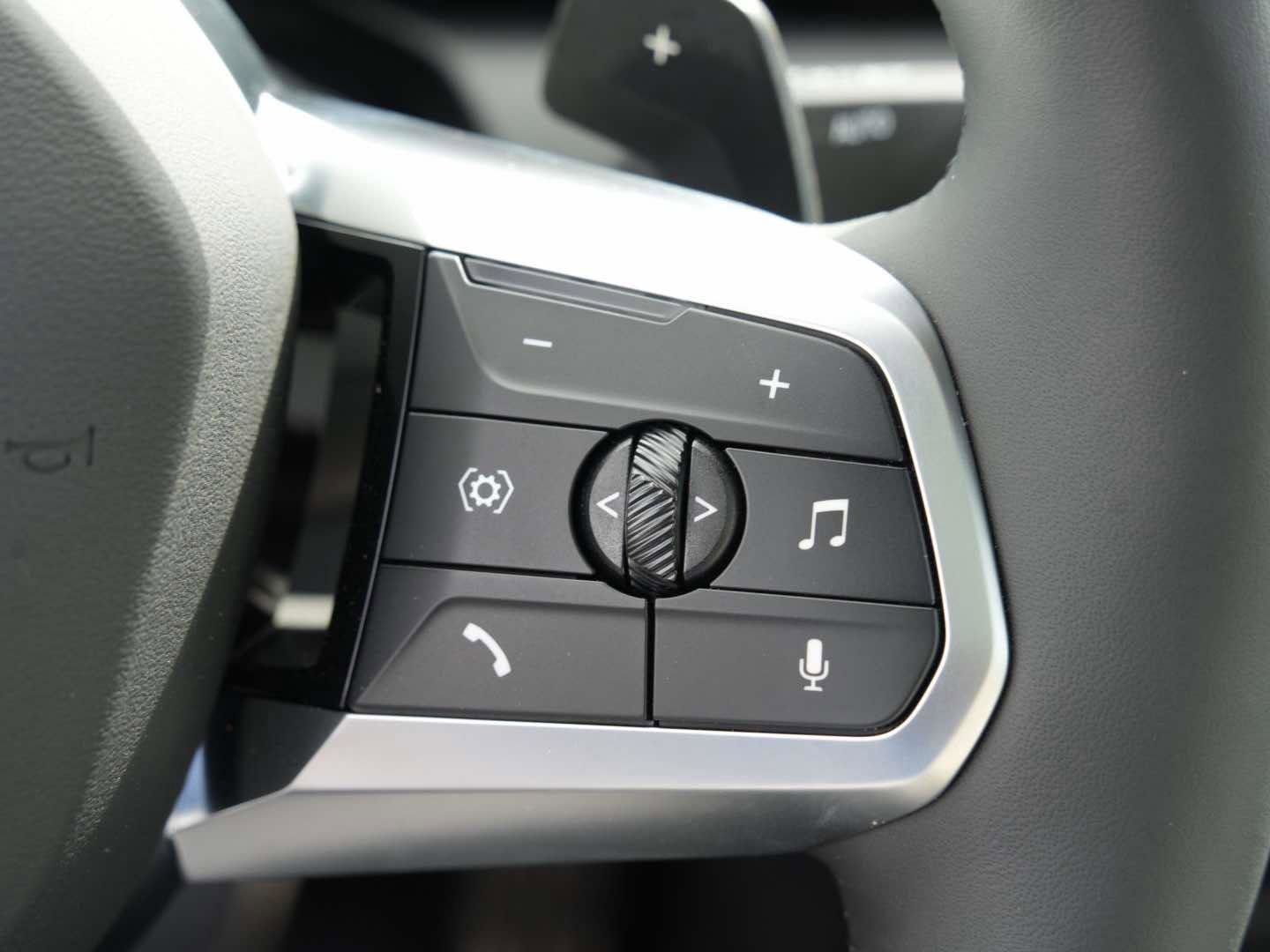 New 2026 BMW 228i xDrive 228 xDrive AWD w/ Technology Package image 18